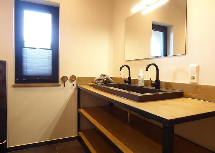 Pearl Modern Wifi 6 Personen Near Lift Holiday home